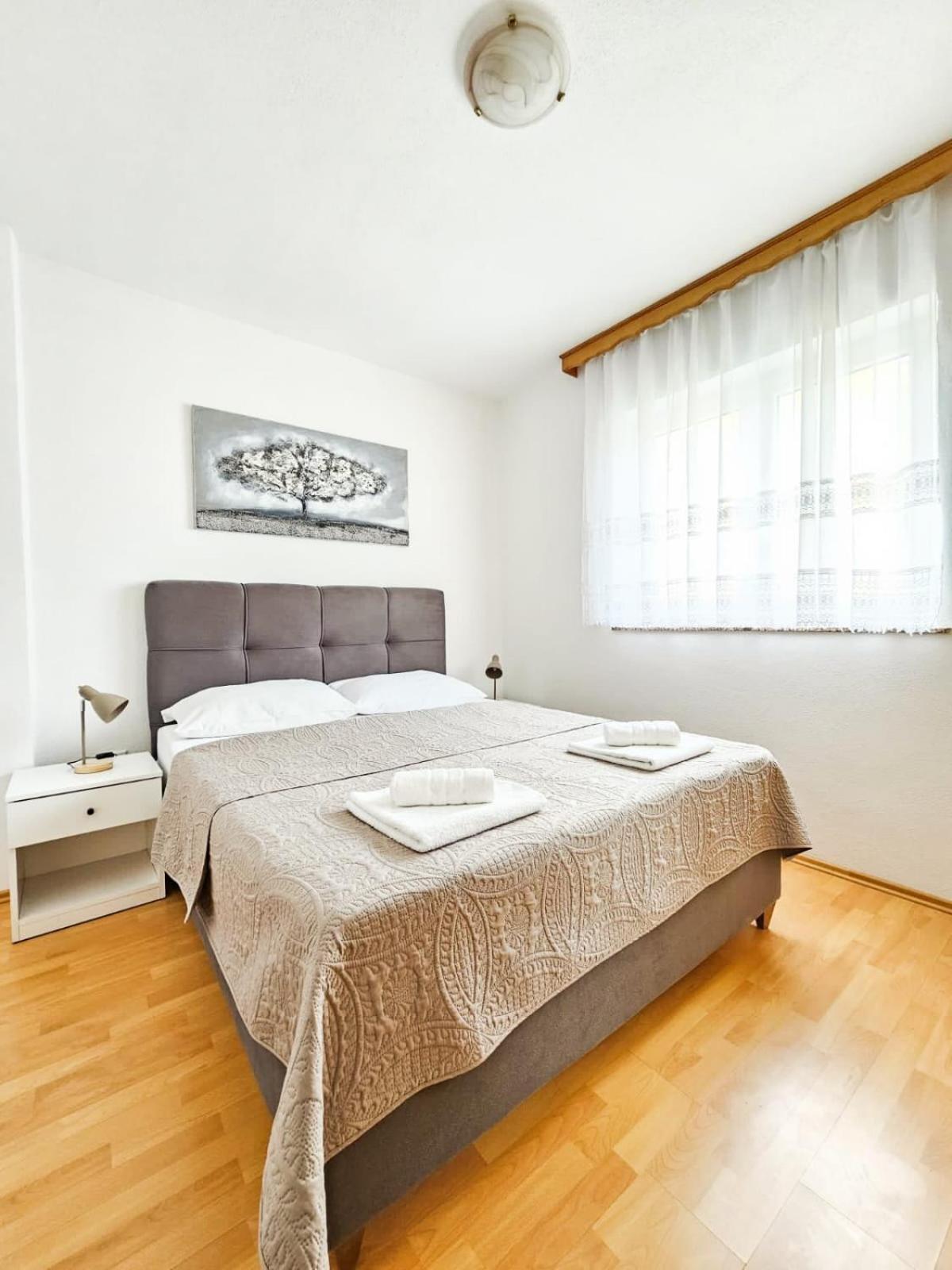 Apartments Karalic Ll 크리크베니카 외부 사진